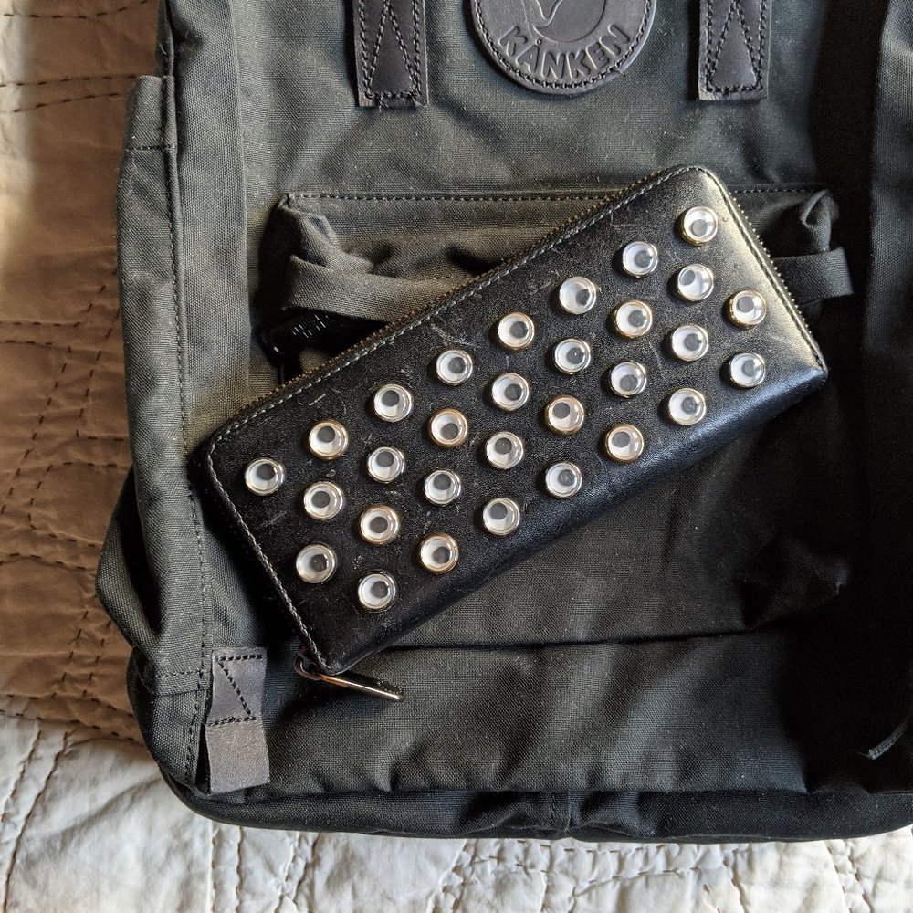 MARC JACOBS x Disney // Alice in Wonderland Wallet